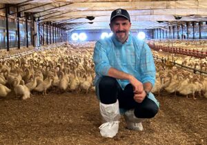 Dr Jose Quinteros visits Pepe's Ducks in January 2024